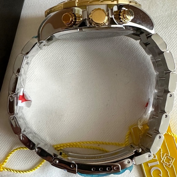 INVICTA WATCH MODEL 26100 - Picture 7 of 11